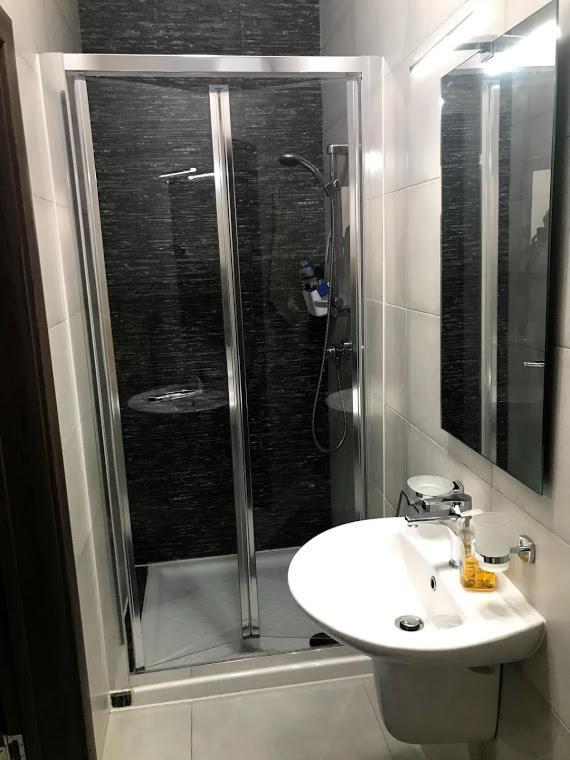 Luqa Apartment - 5 Mins From Airport Dış mekan fotoğraf